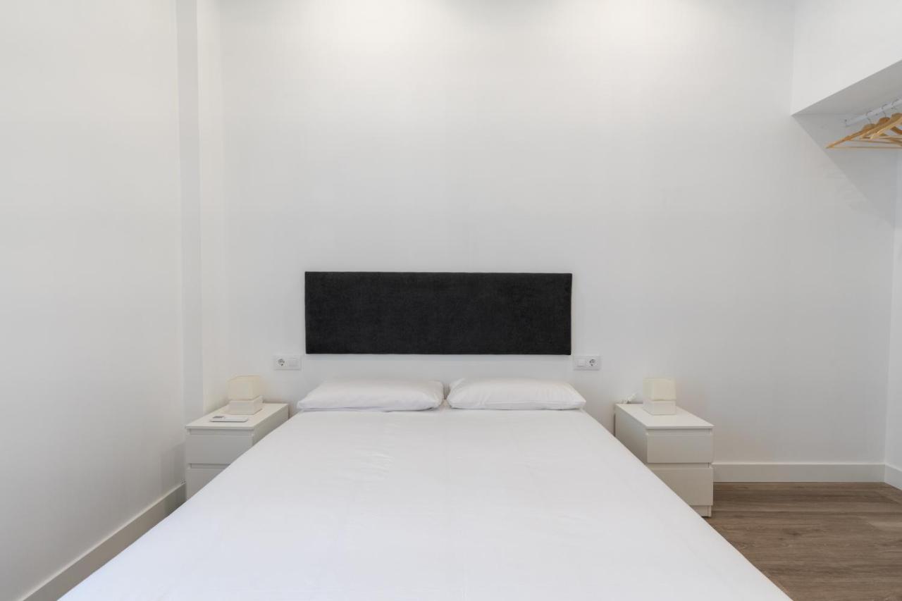 Holi-rent At Erillas Apartment Camas